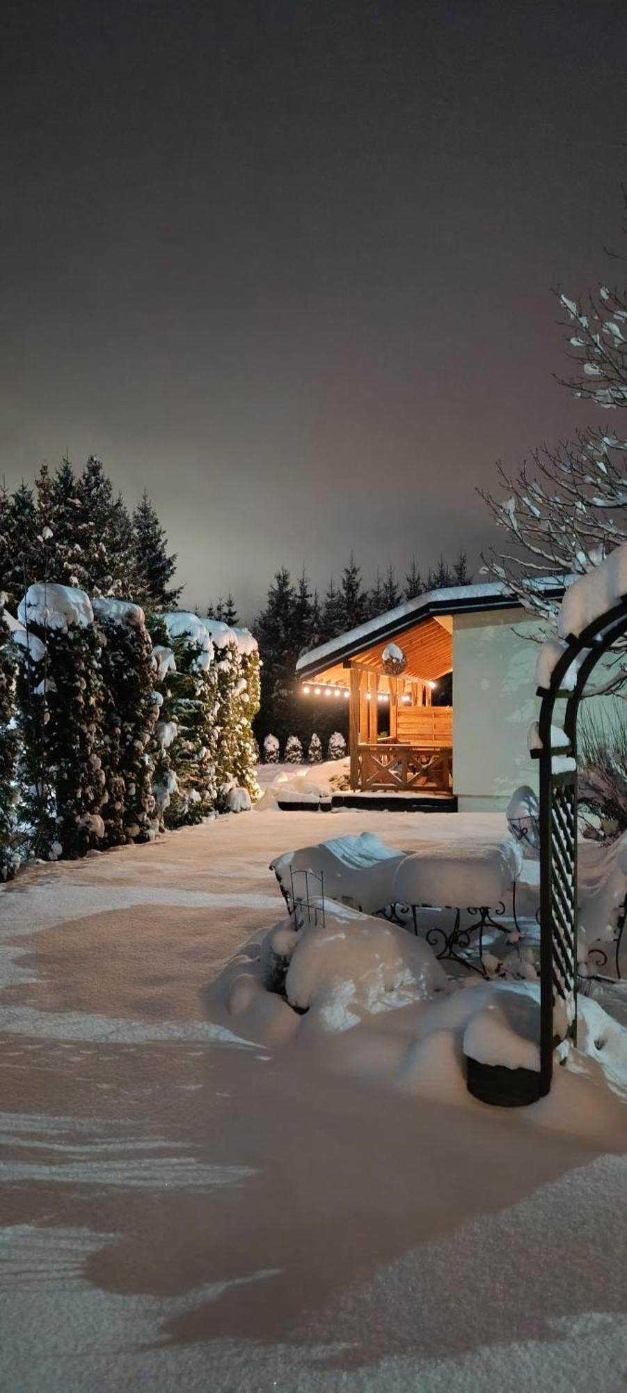 Lesny Dwor Bieszczady - Sauna I Goraca Balia Устрики-Долішні